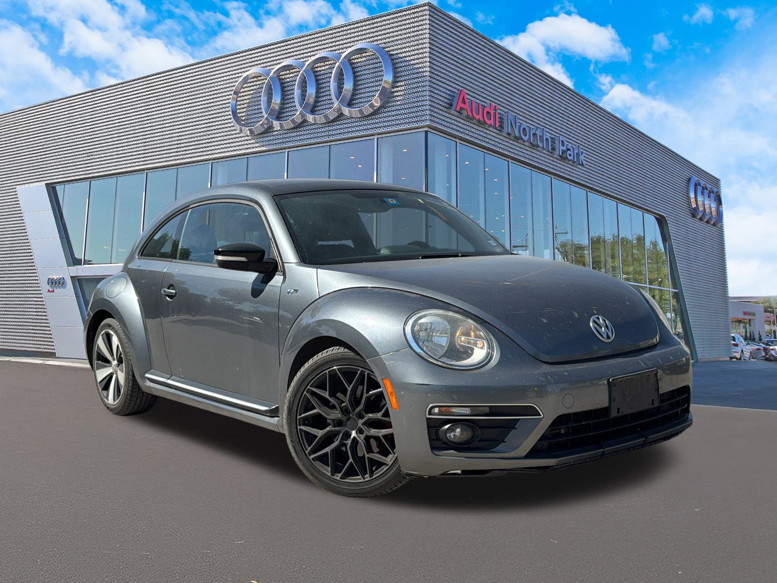 Used 2014 Volkswagen Beetle R-Line image 1