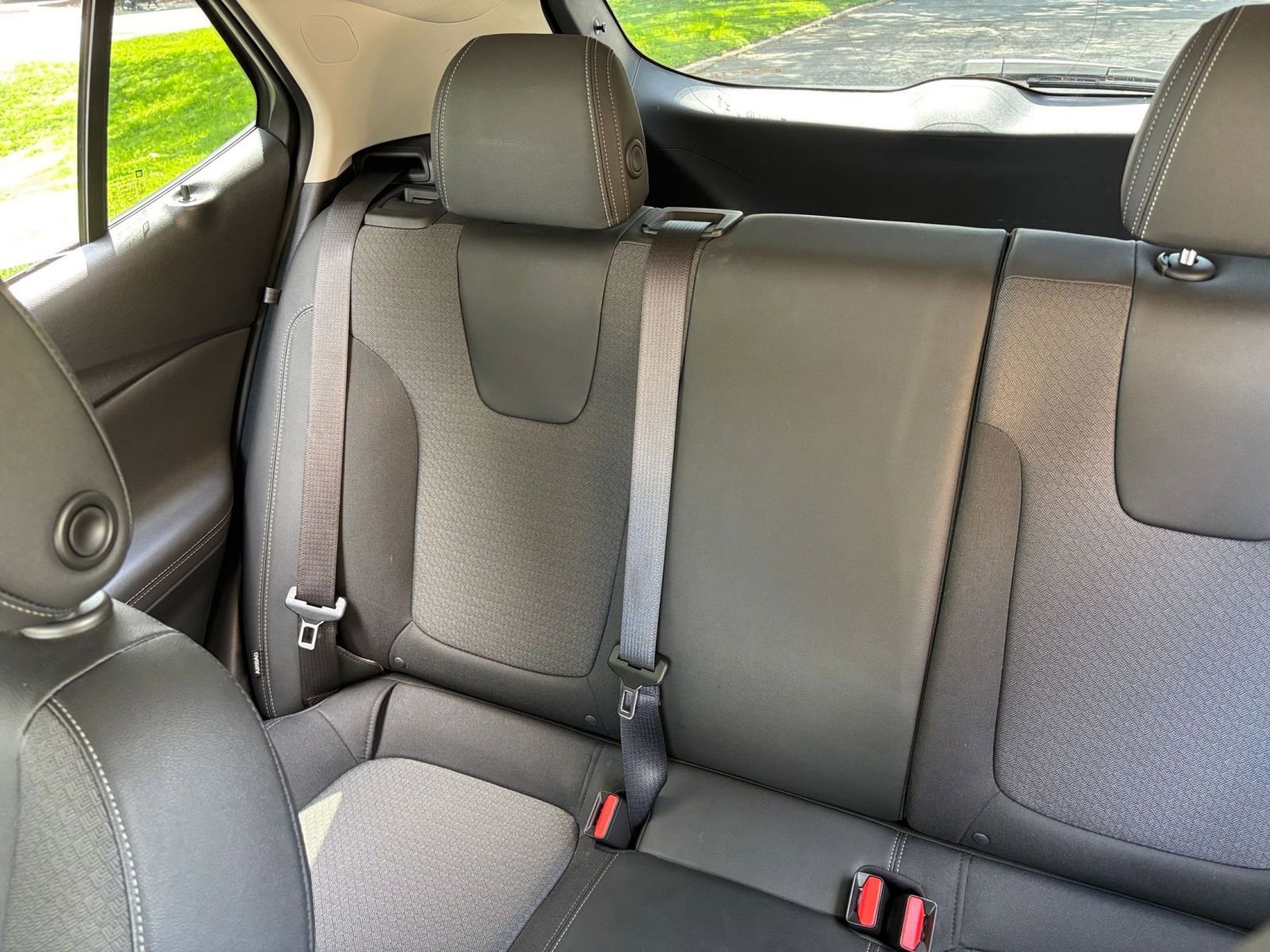 Used 2025 Buick Encore GX Preferred FWD image 34