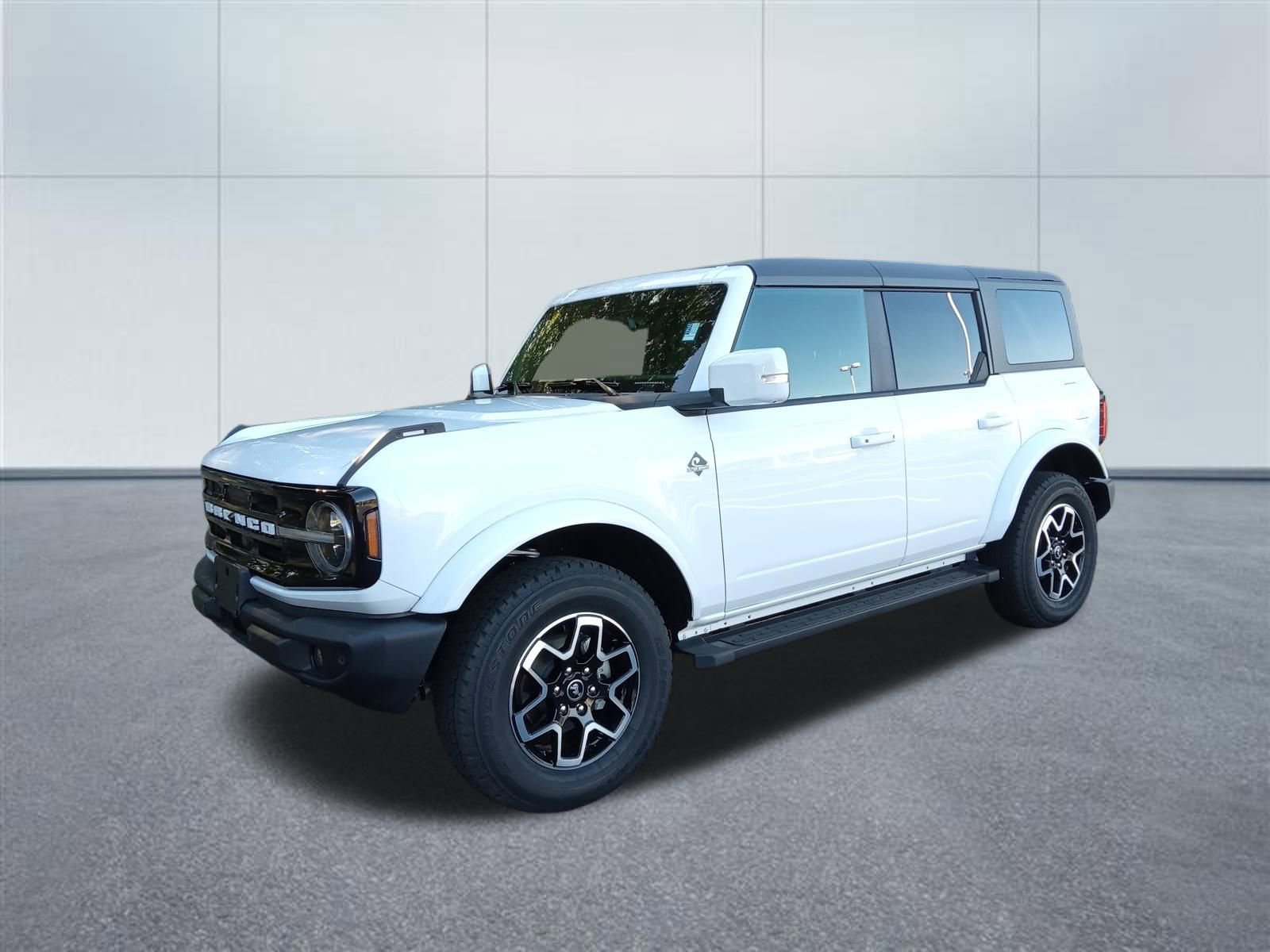 Used 2024 Ford Bronco Outer Banks image 1