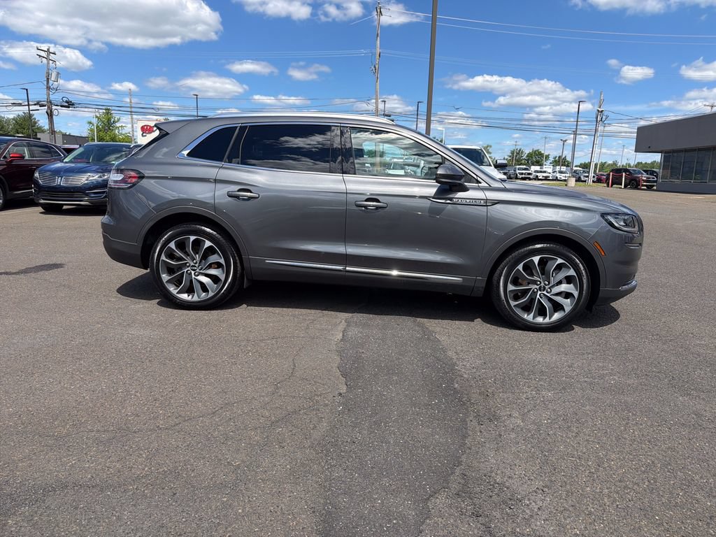 Certified 2023 Lincoln Nautilus Reserve w/ Luxury Package AWD/4WD image 6