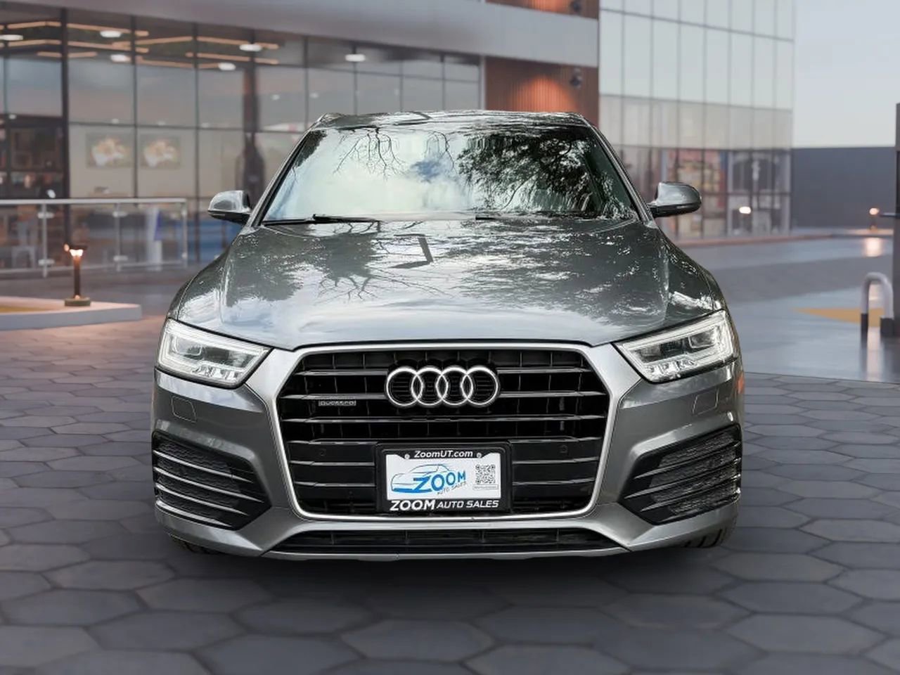 Used 2018 Audi Q3 2.0T Premium Plus AWD/4WD image 2