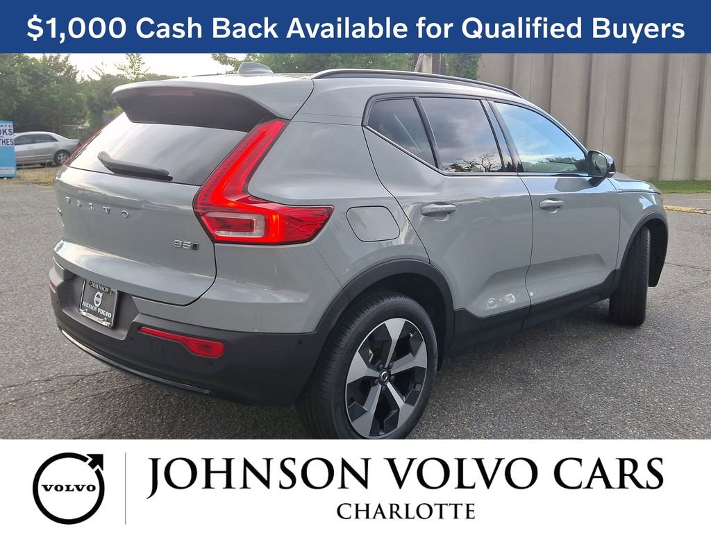New 2026 Volvo XC40 B5 Plus w/ Protection Package Premier image 4
