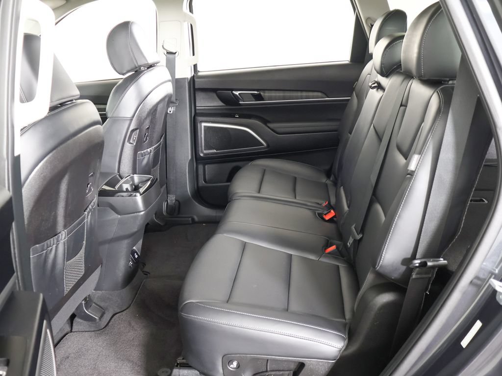 Used 2024 Kia Telluride EX X-Line AWD/4WD image 37