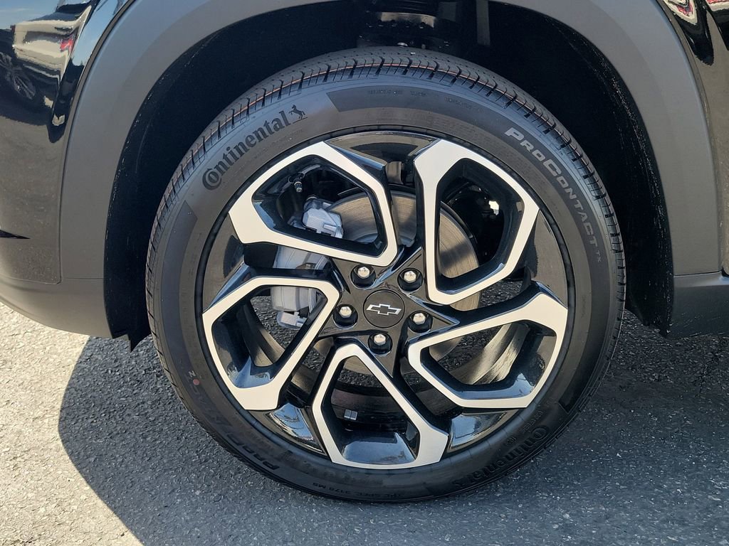 New 2026 Chevrolet Trax RS w/ Driver Confidence Package FWD image 23