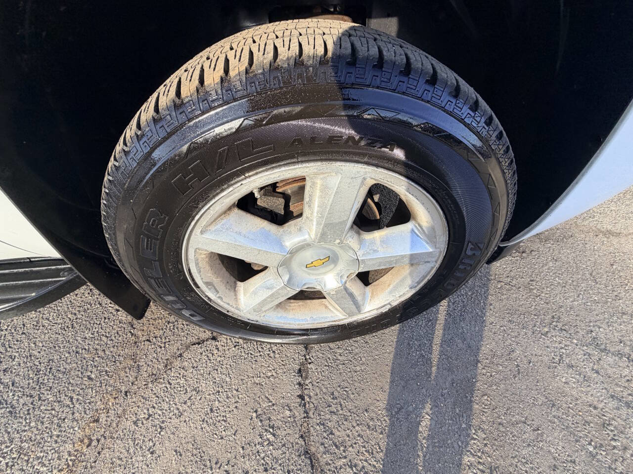 Used 2009 Chevrolet Suburban LTZ image 35