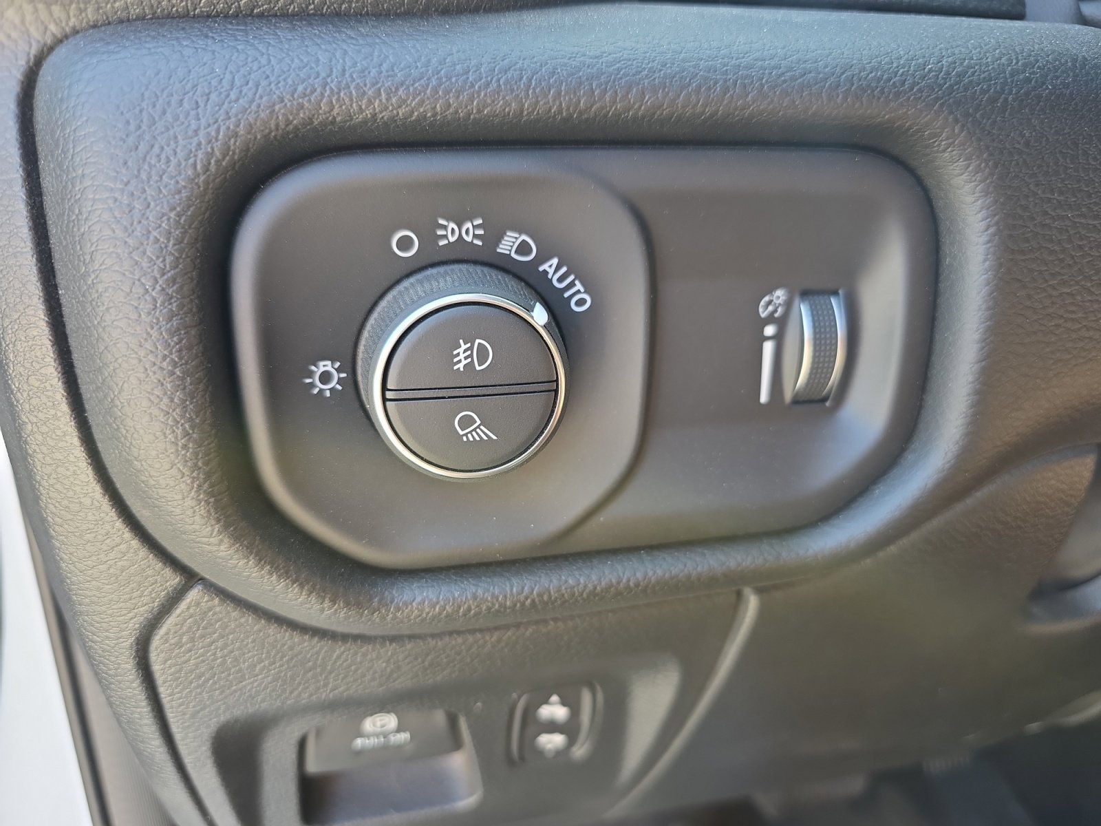 Used 2023 RAM 1500 Lone Star image 26