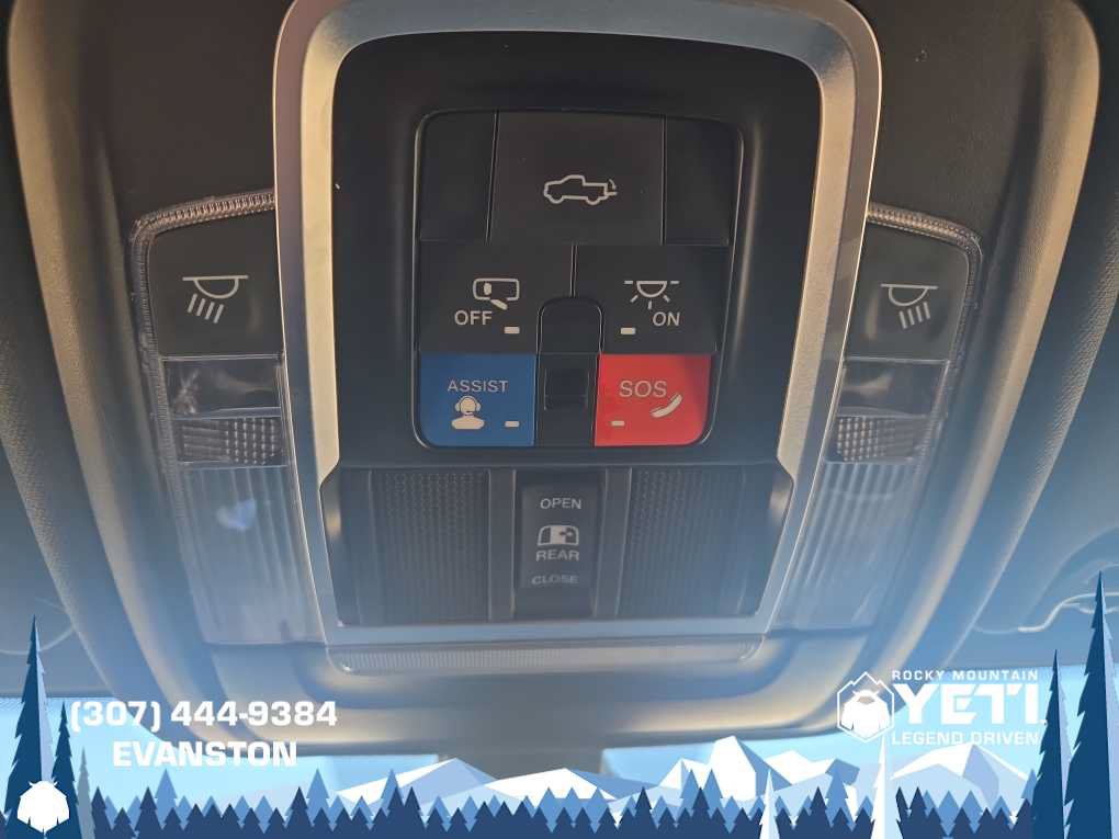 Used 2023 RAM 3500 Limited AWD/4WD image 32