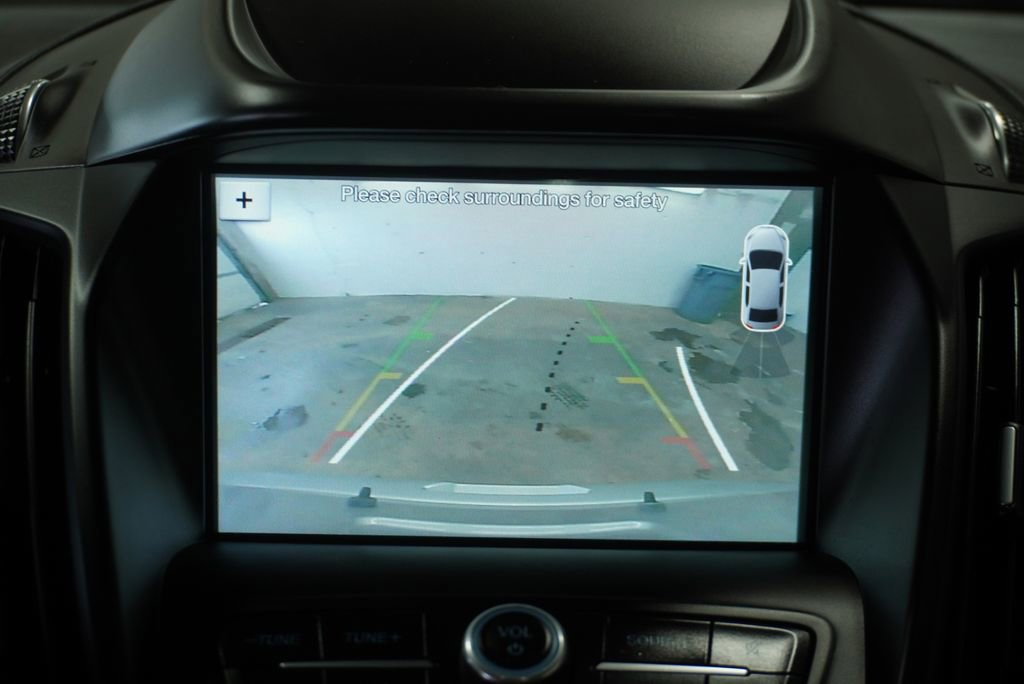 Used 2019 Ford Escape SEL image 18