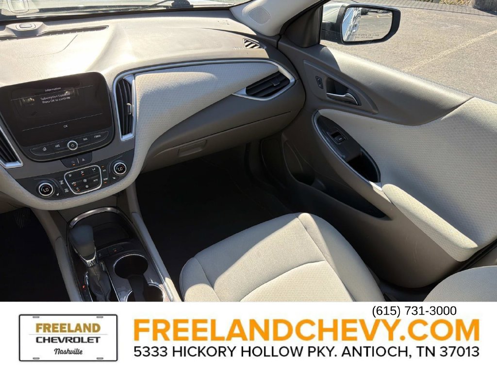 Used 2025 Chevrolet Malibu LT FWD image 16