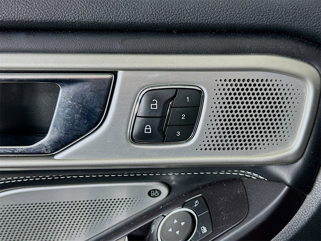 Used 2020 Ford Explorer ST w/ ST Street Pack image 22