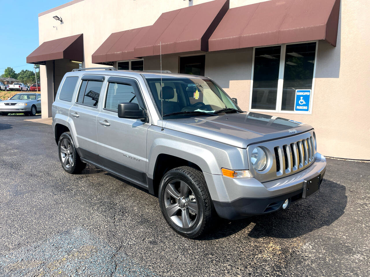 Used 2015 Jeep Patriot High Altitude image 3
