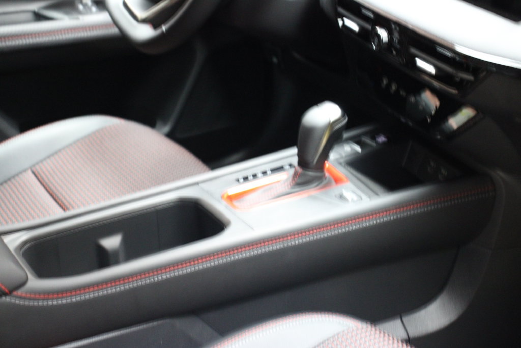 New 2026 Nissan Kicks SR FWD image 8