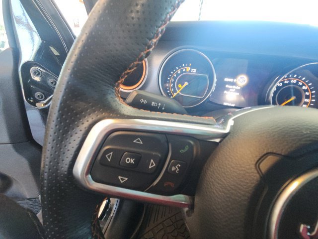 Used 2023 Jeep Gladiator Mojave w/ Cold Weather Group AWD/4WD image 24