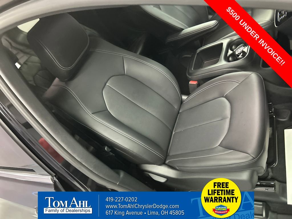 New 2026 Chrysler Voyager LX image 24