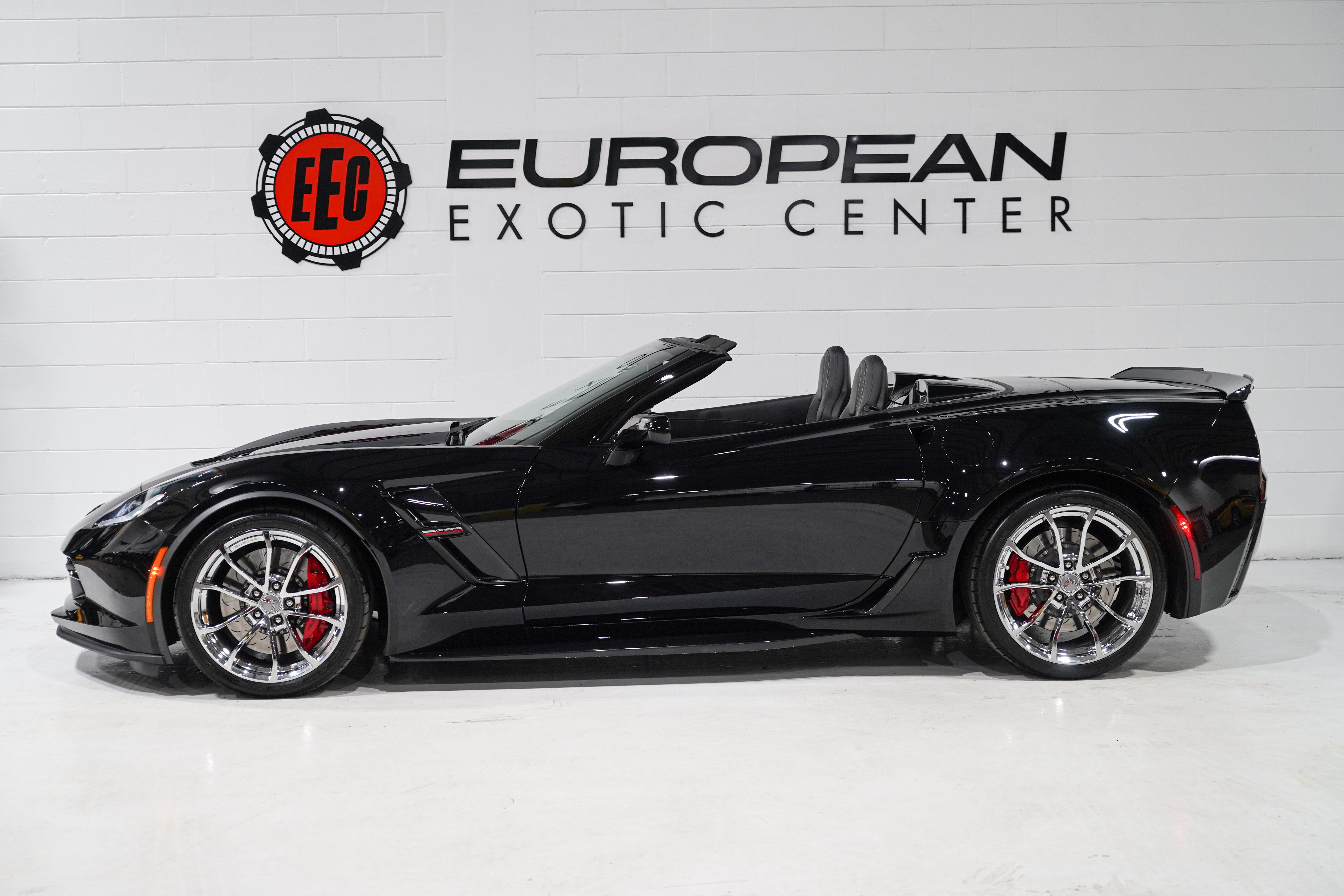 Used 2019 Chevrolet Corvette Grand Sport RWD image 7
