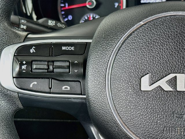 Used 2022 Kia K5 LXS FWD image 11