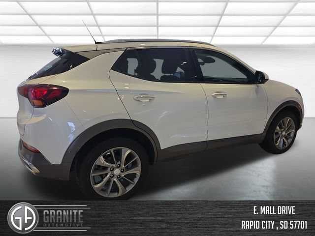 Used 2021 Buick Encore GX Essence w/ Advanced Technology Package AWD/4WD image 5