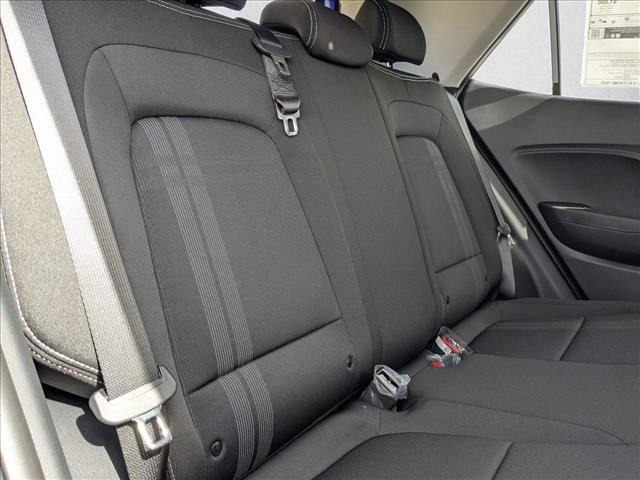 Used 2025 Hyundai Venue SEL FWD image 21