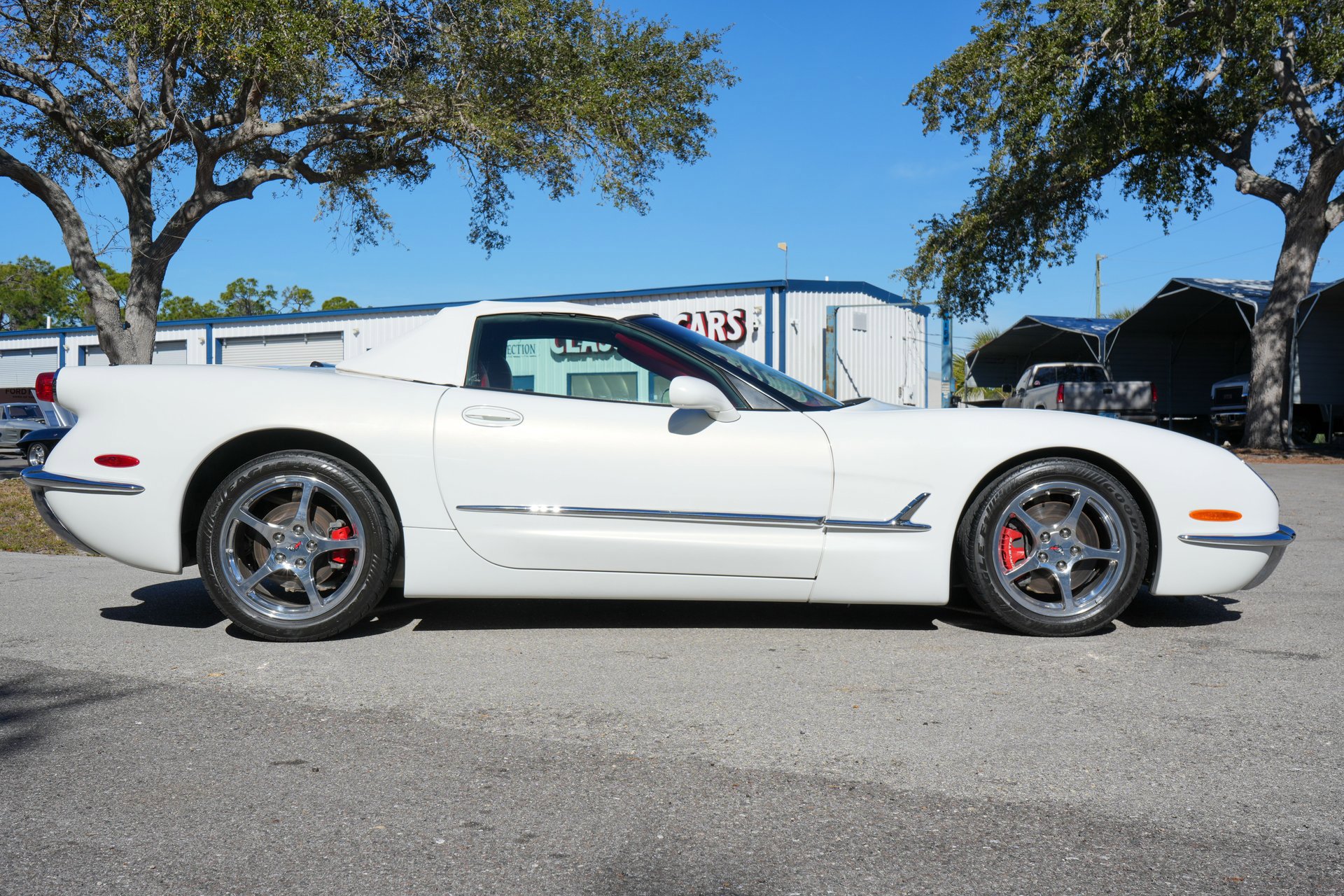 Used 2003 Chevrolet Corvette Convertible w/ Preferred Equipment Group1 image 12