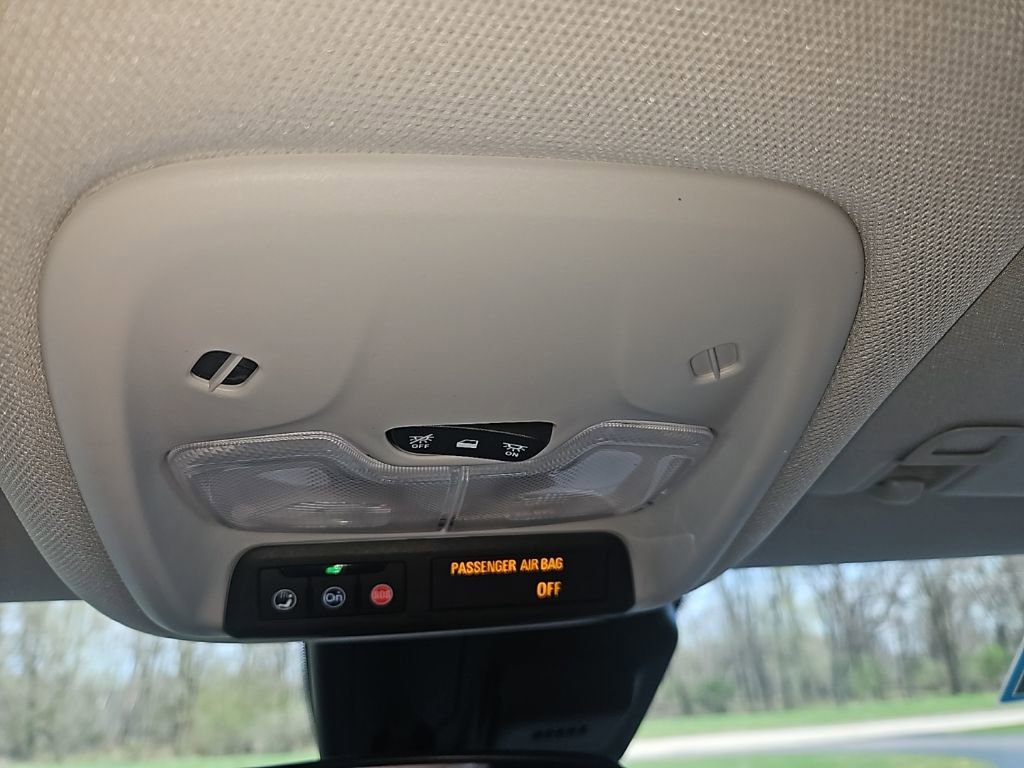 Used 2023 Chevrolet TrailBlazer LT FWD image 20