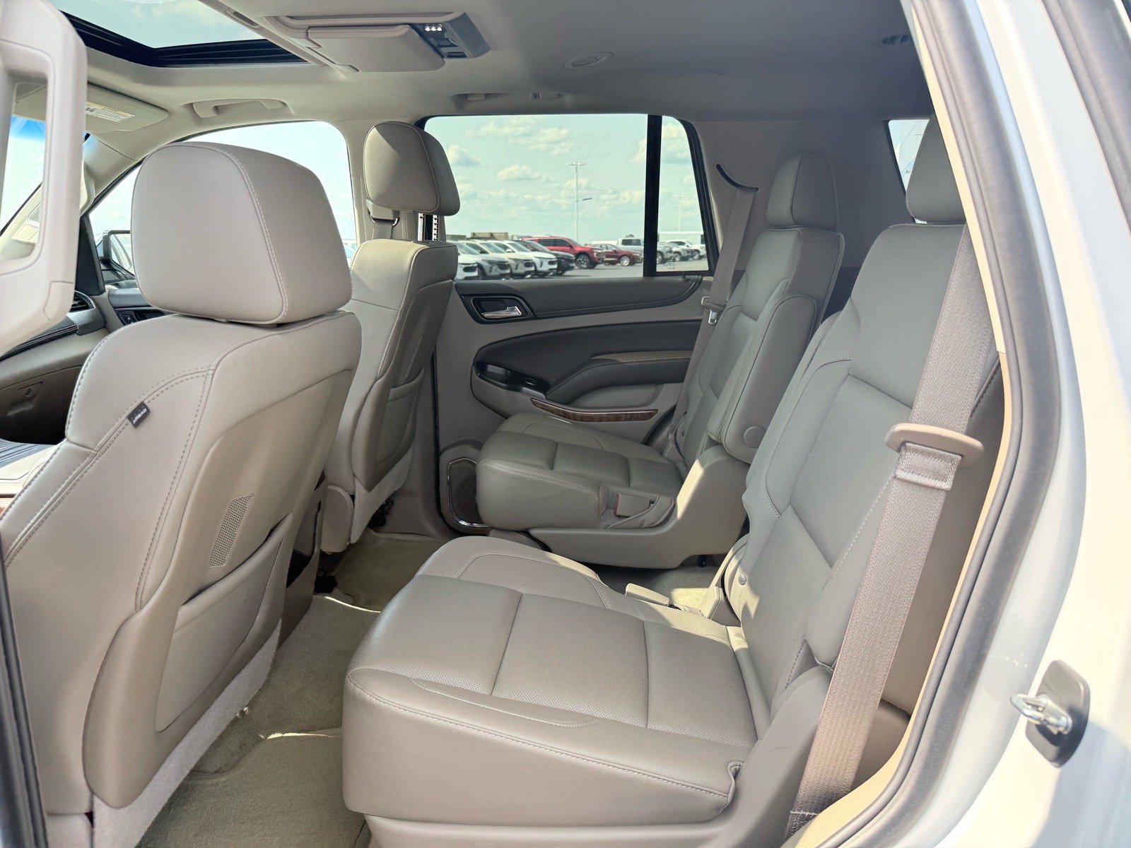 Used 2016 Chevrolet Tahoe LTZ AWD/4WD image 15