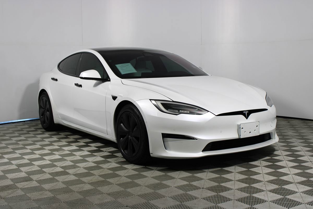 Used 2022 Tesla Model S AWD/4WD image 30