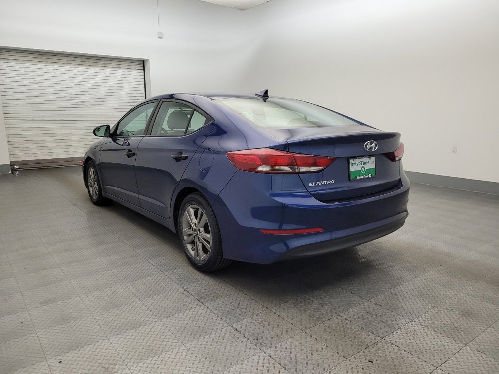 Used 2017 Hyundai Elantra SE image 5