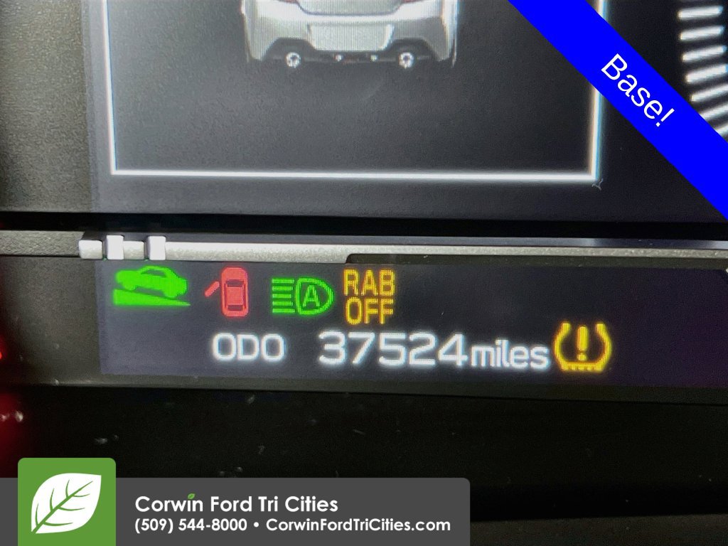 Used 2023 Toyota GR86 RWD image 2