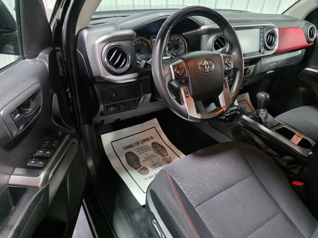 Used 2023 Toyota Tacoma SR5 AWD/4WD image 6