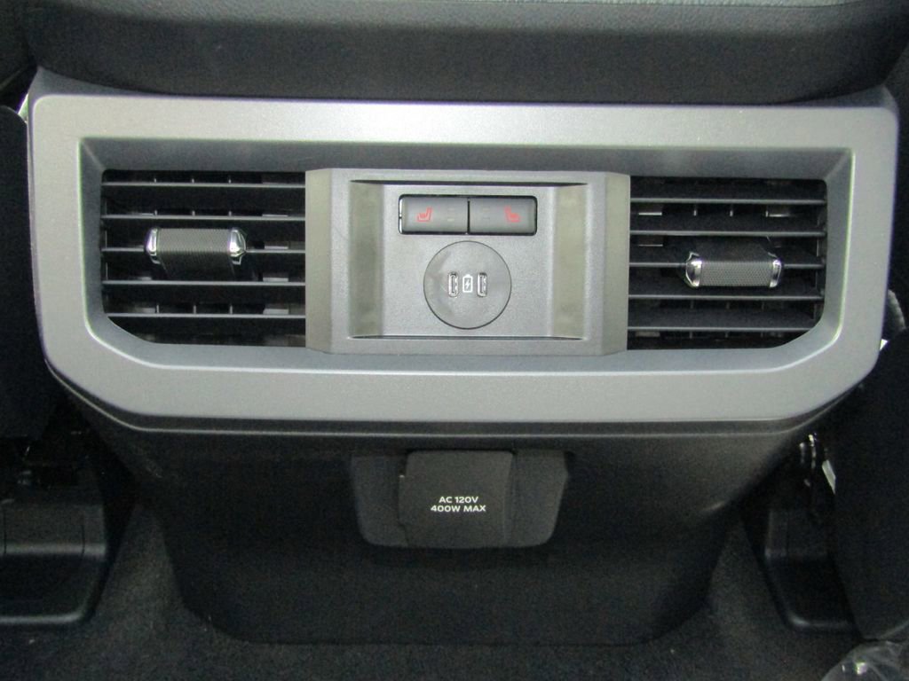 New 2025 Ford F350 Lariat w/ Lariat Ultimate Package image 43