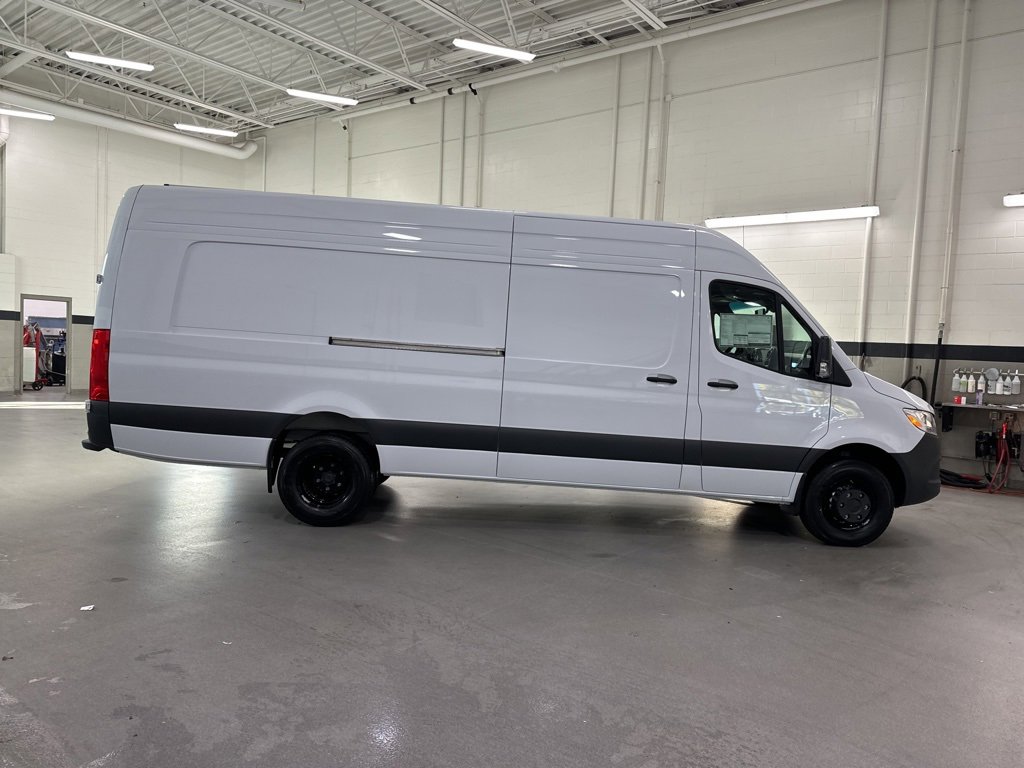 New 2025 Mercedes-Benz Sprinter 3500 image 6
