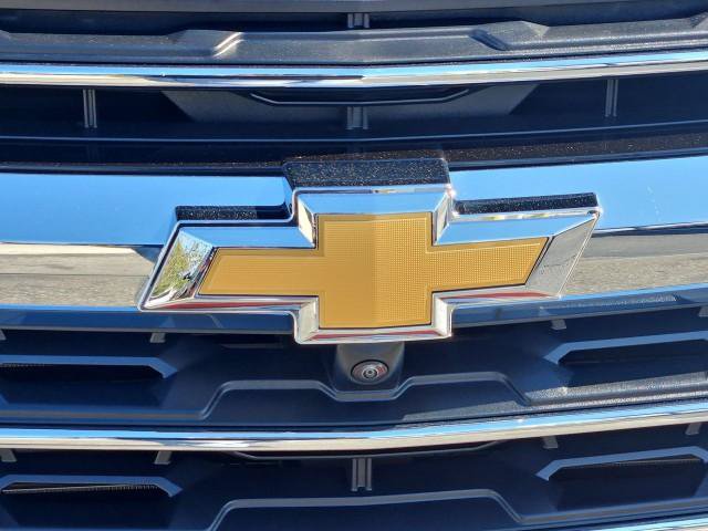 New 2027 Chevrolet Traverse LT w/ Sun and Wheel Package FWD image 32
