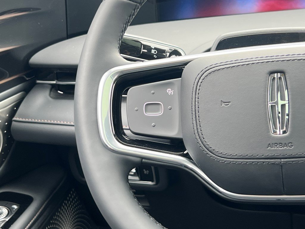 New 2026 Lincoln Nautilus Reserve image 21