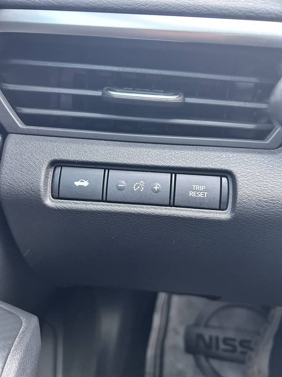 Used 2019 Nissan Altima 2.5 SR w/ SR Premium Package FWD image 16