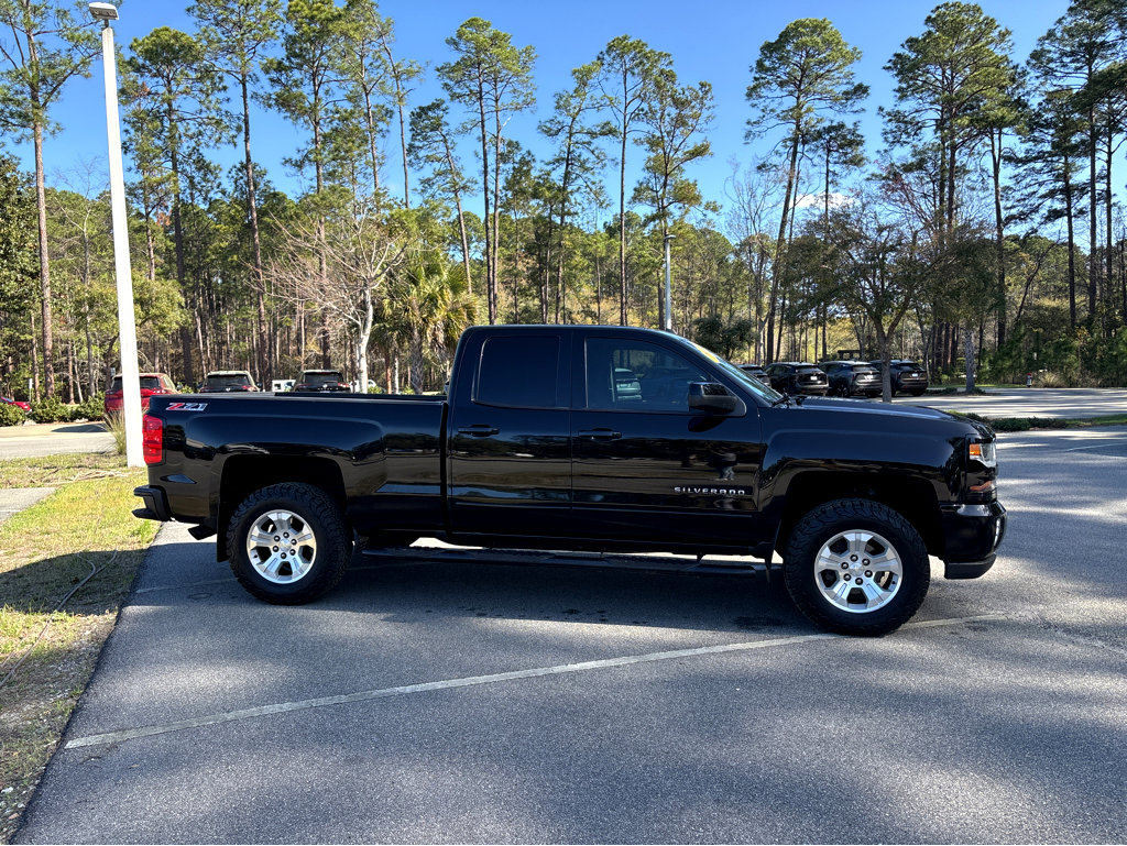Used 2016 Chevrolet Silverado 1500 LT w/ All Star Edition image 28