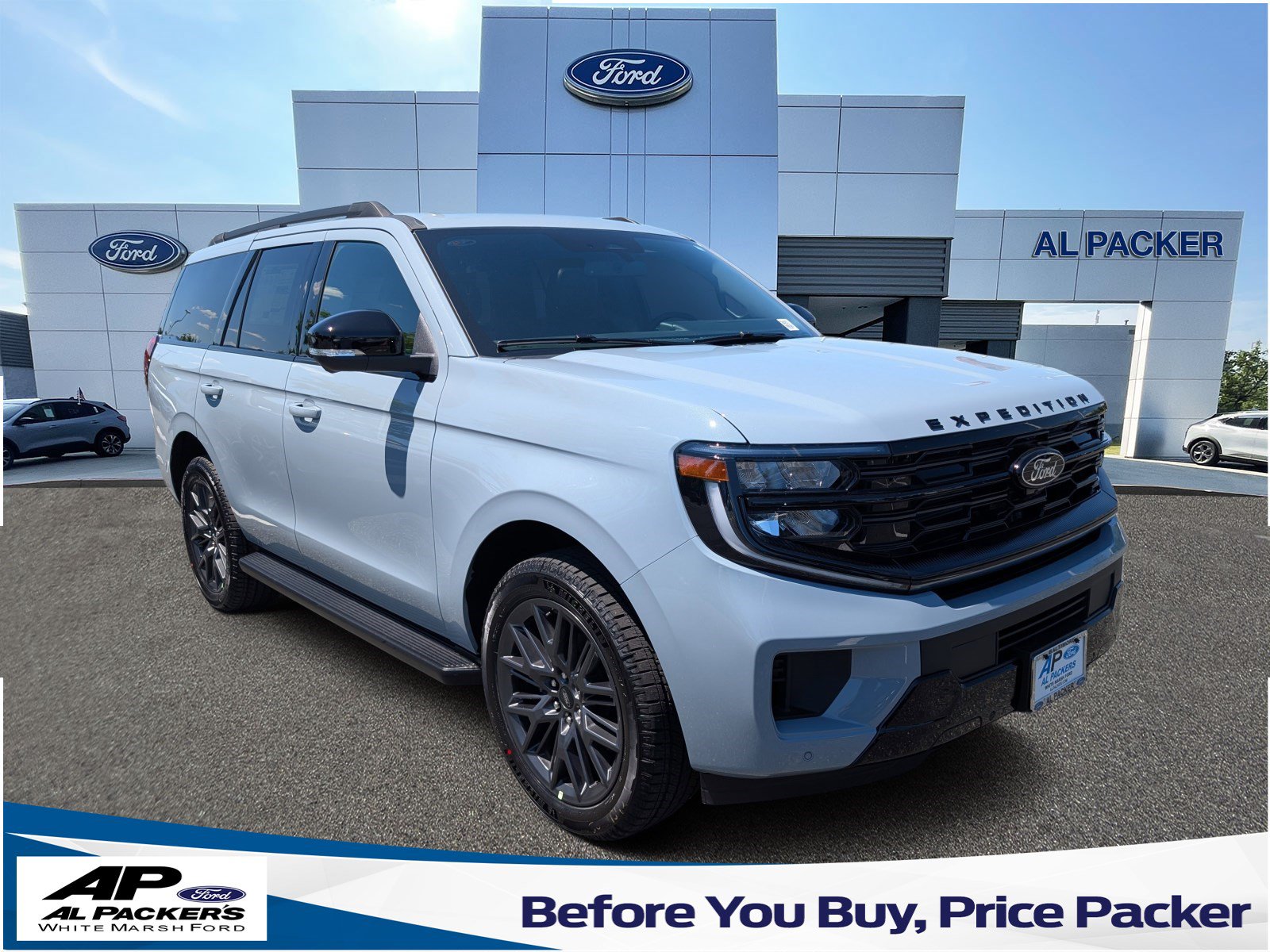 New 2026 Ford Expedition Platinum w/ Stealth Appearance Package AWD/4WD image 1