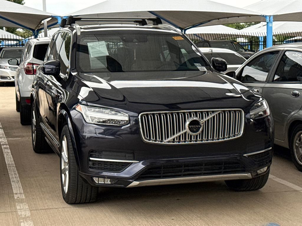 Used 2017 Volvo XC90 T6 Inscription w/ Vision Package AWD/4WD image 3