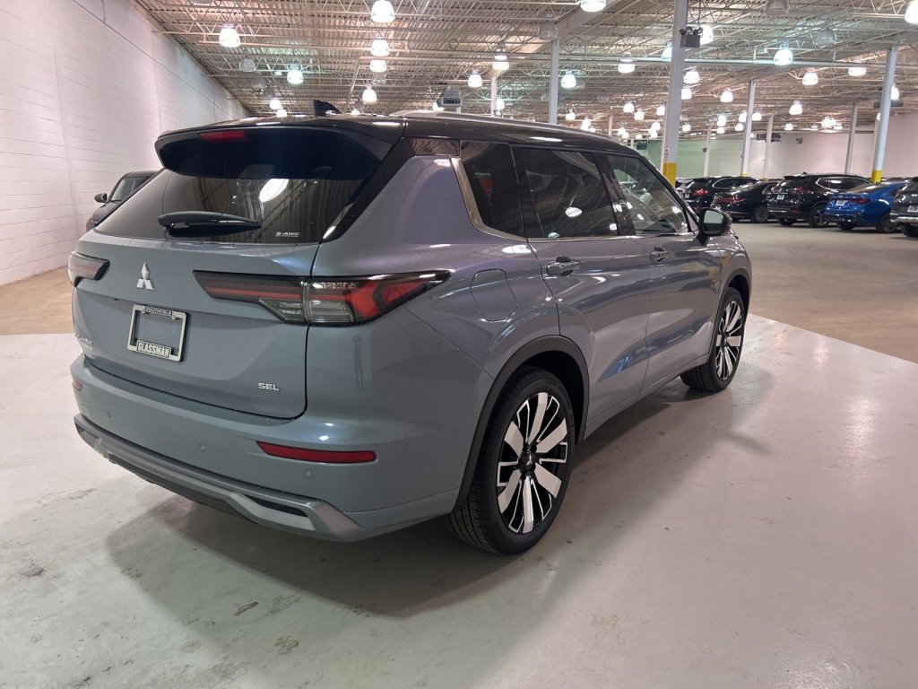 New 2025 Mitsubishi Outlander SEL image 7