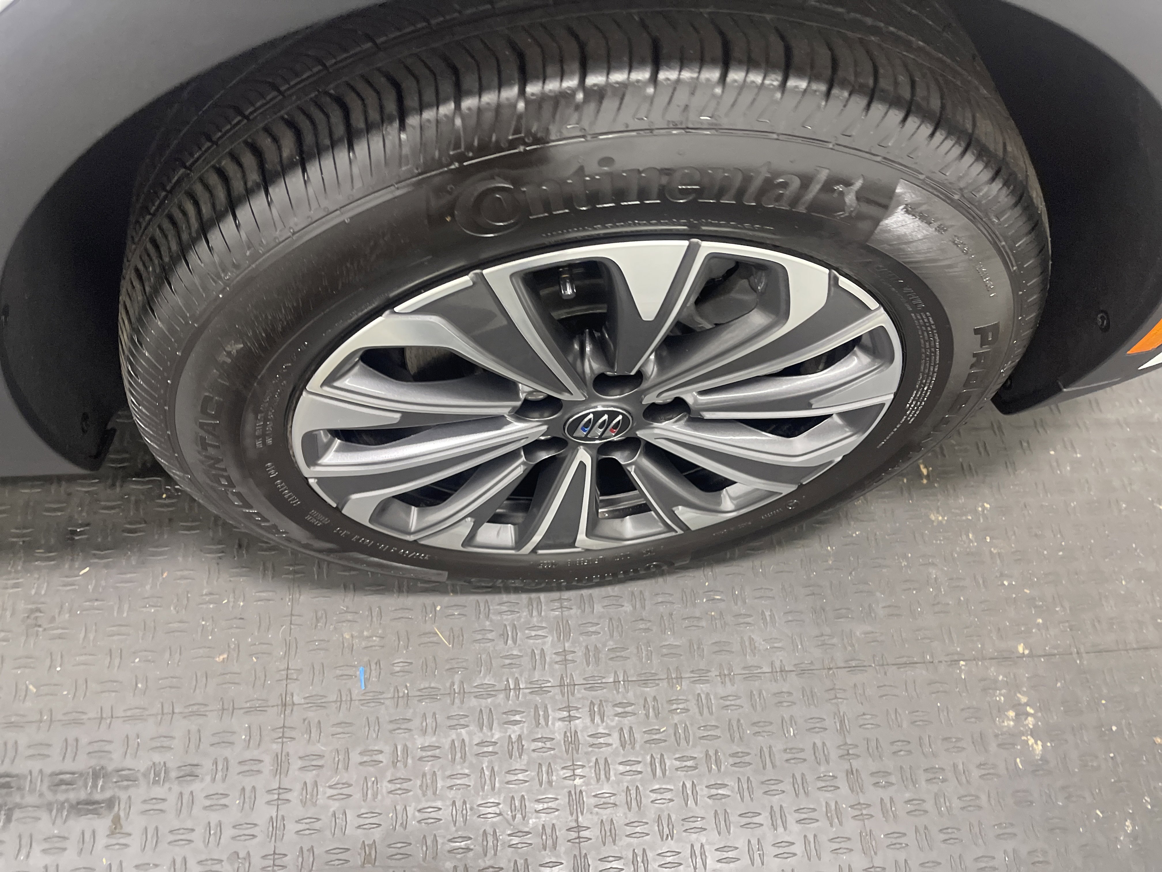 Used 2025 Buick Envision Preferred image 28