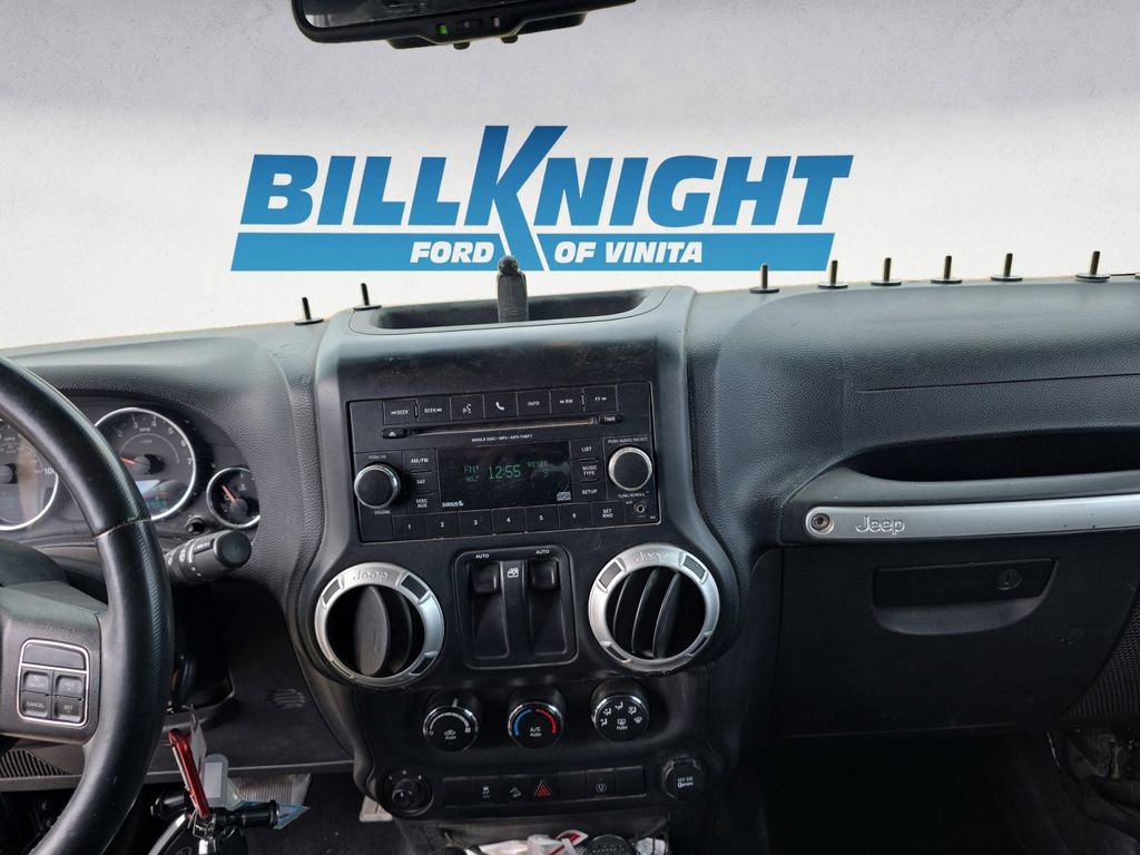 Used 2014 Jeep Wrangler Rubicon w/ Power Convenience Group image 11