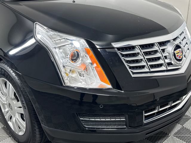Used 2015 Cadillac SRX Luxury w/ Driver Awareness Package AWD/4WD image 12