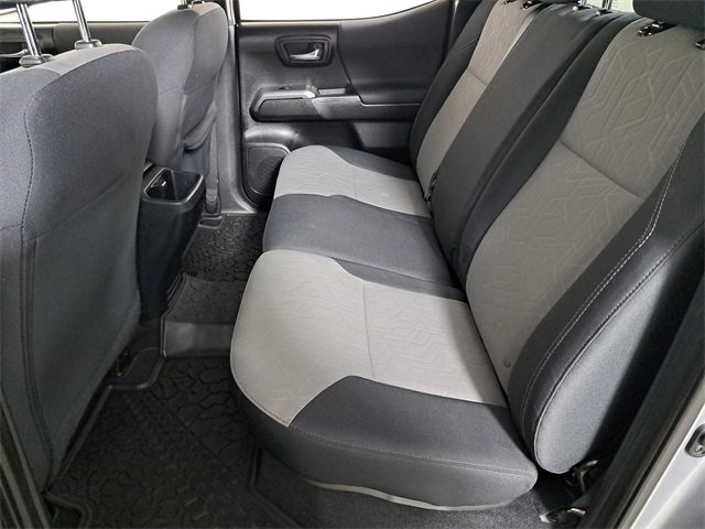 Used 2020 Toyota Tacoma TRD Off-Road image 12