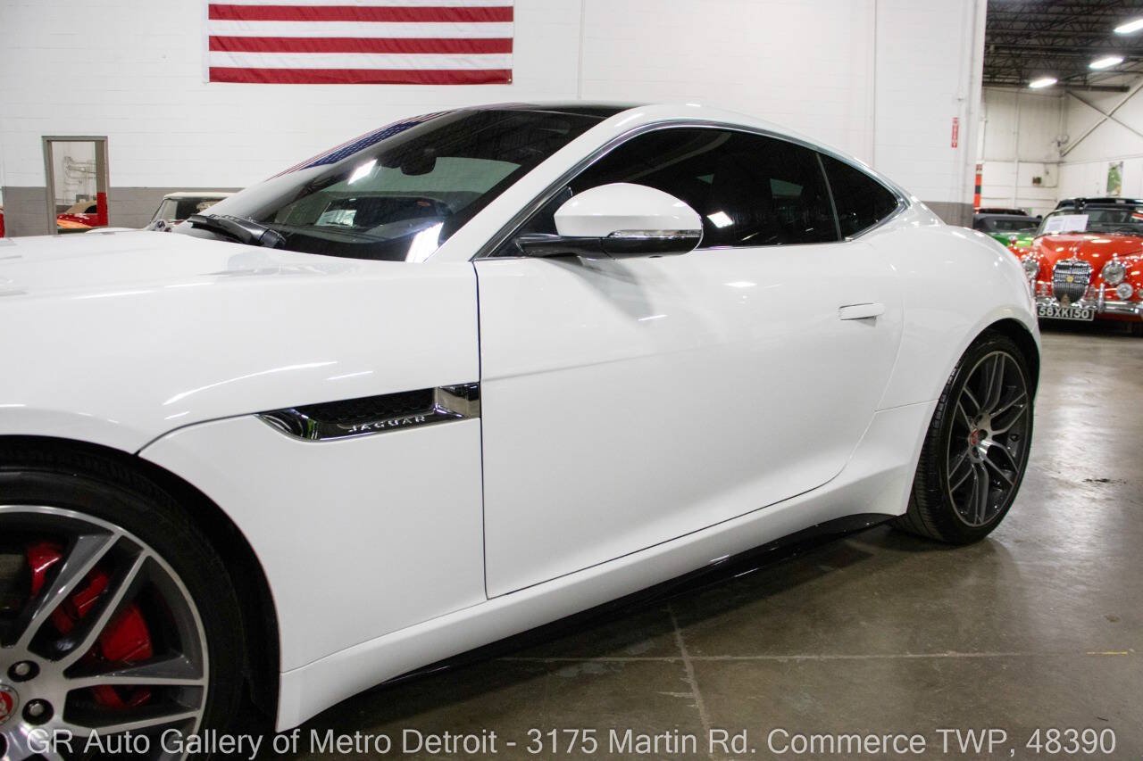 Used 2018 Jaguar F-TYPE R-Dynamic AWD/4WD image 21