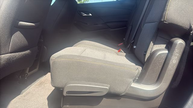 Used 2021 Chevrolet Traverse LS FWD image 24