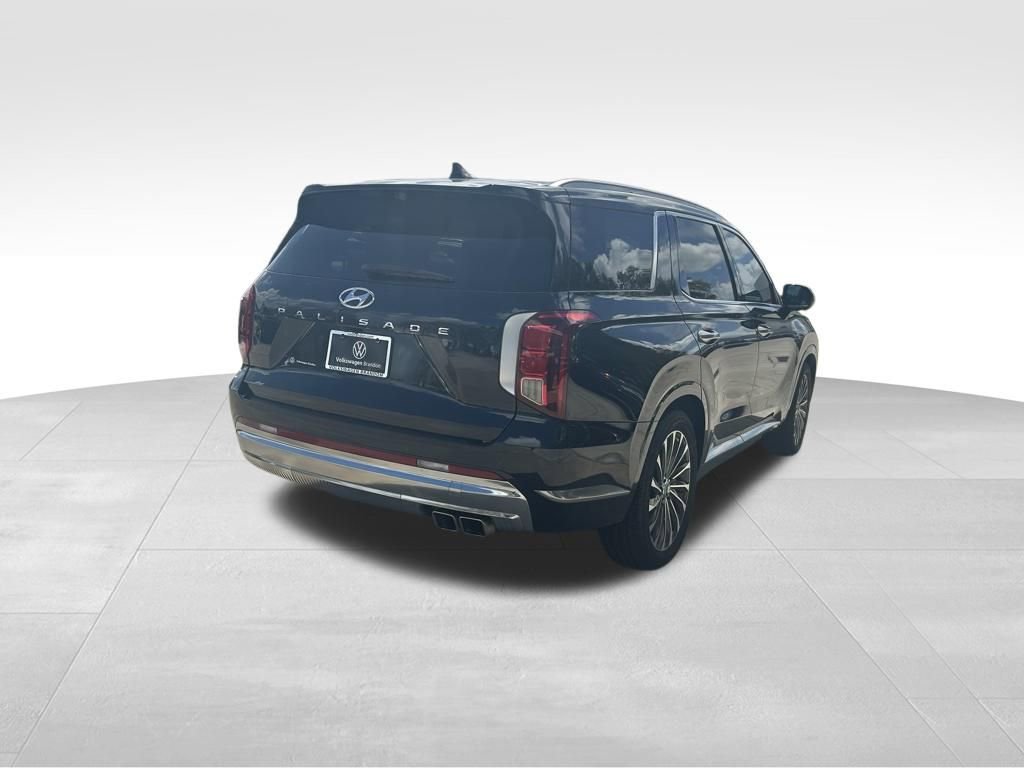 Used 2023 Hyundai Palisade Calligraphy image 5