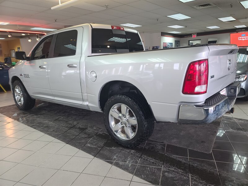 Used 2016 RAM 1500 Classic SLT w/ SLT Plus D←cor Group AWD/4WD image 7