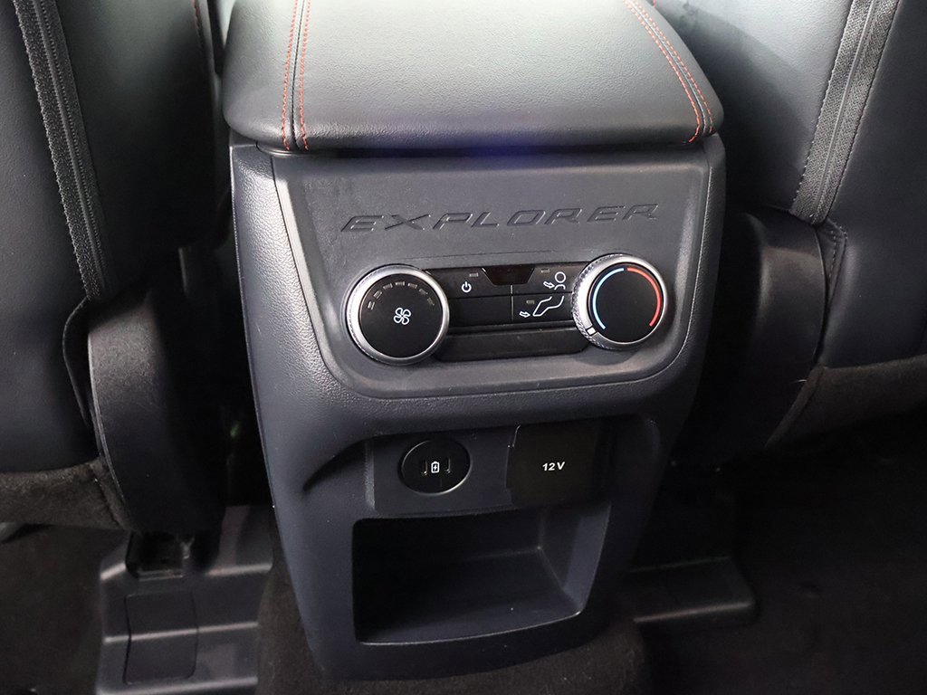 Used 2025 Ford Explorer ST-Line w/ ST-Line Street Pack image 49