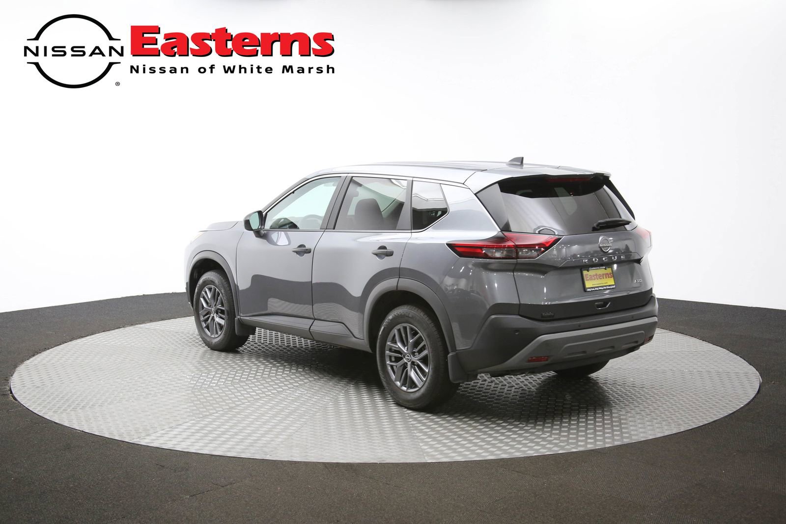 Used 2023 Nissan Rogue S image 65
