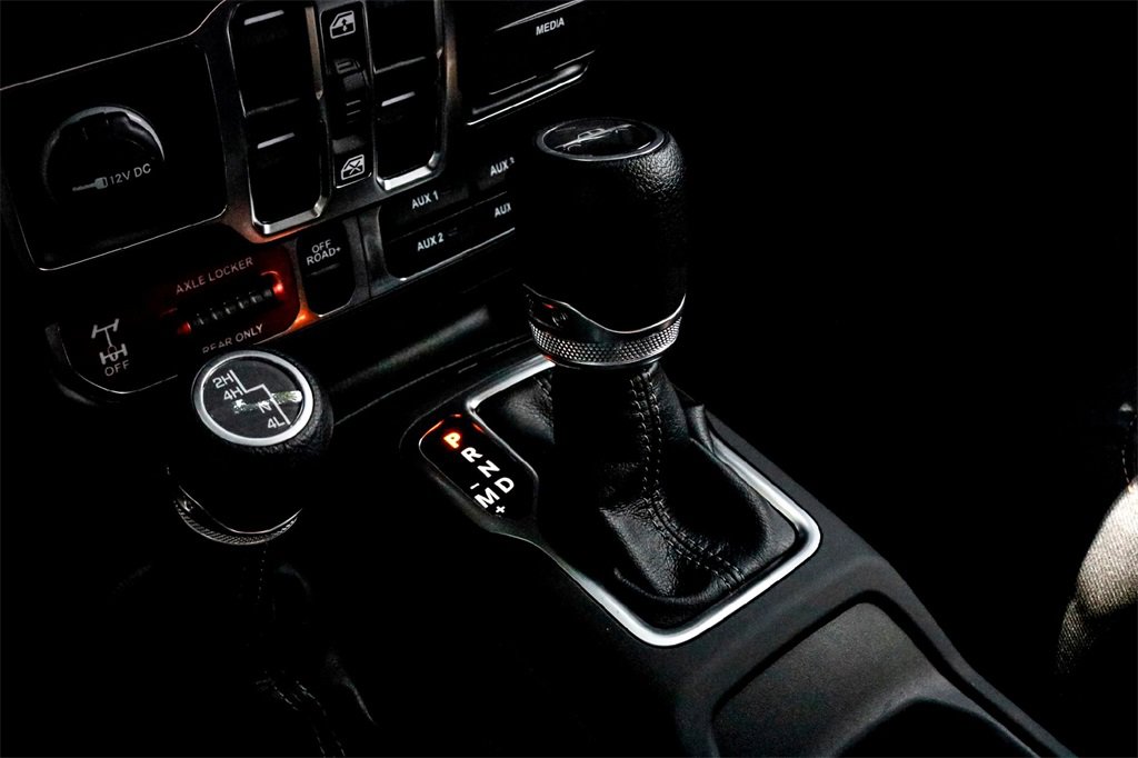 New 2025 Jeep Gladiator Mojave w/ Safety Group image 18