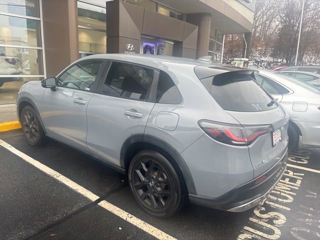 Used 2023 Honda HR-V Sport image 3